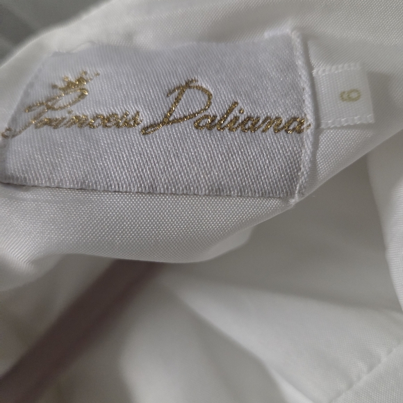 Princess Daliana Communion/Flower Girl Dress With Matching Veil And Fur Cape - Picture 2 of 16